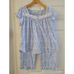 Eileen West Womens Blue floral 2 piece pajama set size Medium sleepwear lace
